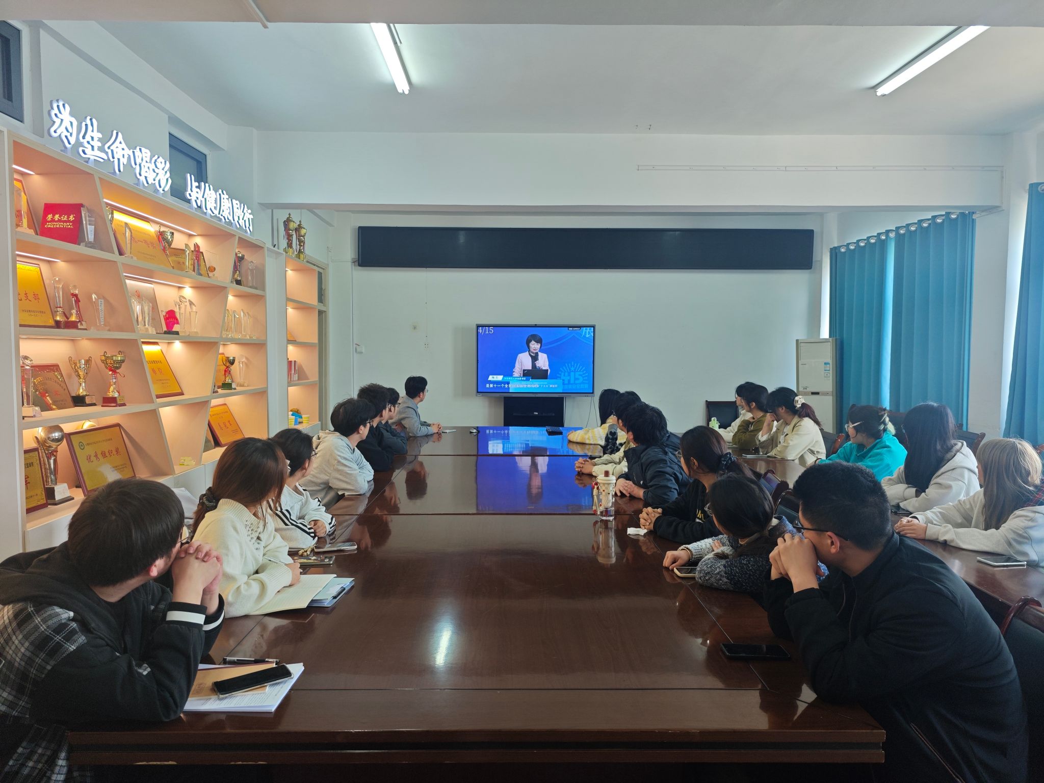 图1.jpg